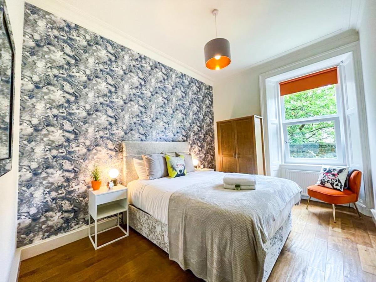 Desirable 2 Bed Apt Near Edinburgh Castle Exterior foto